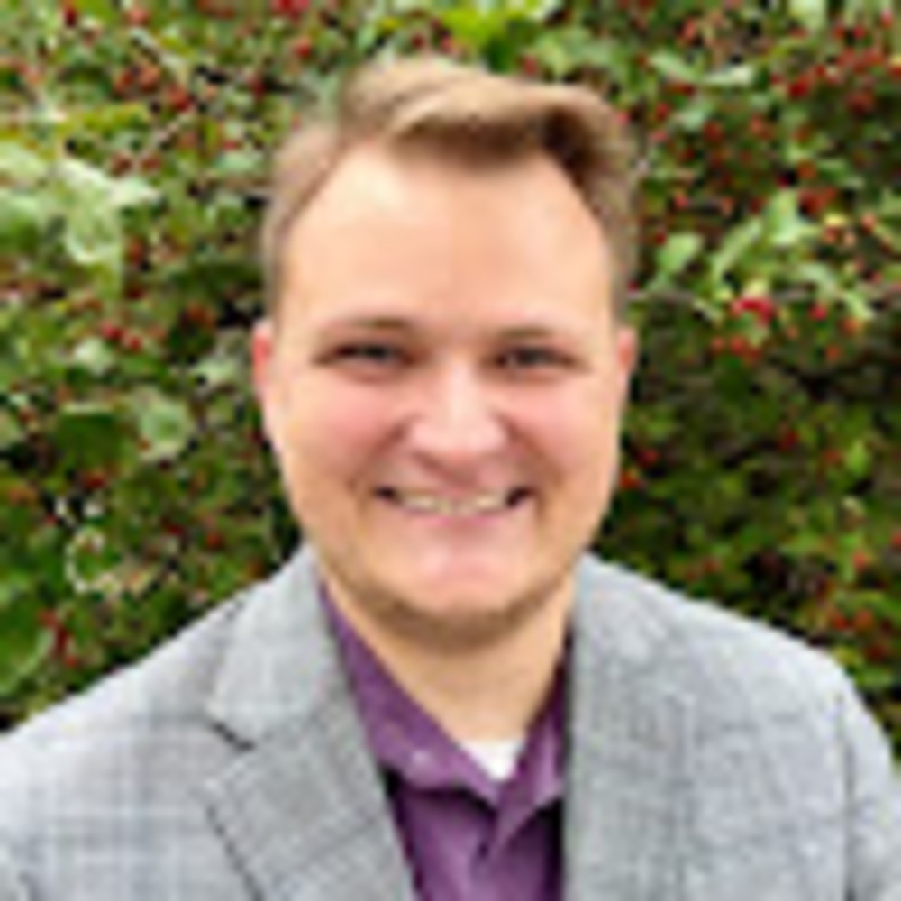 Meet your Posher, Zach